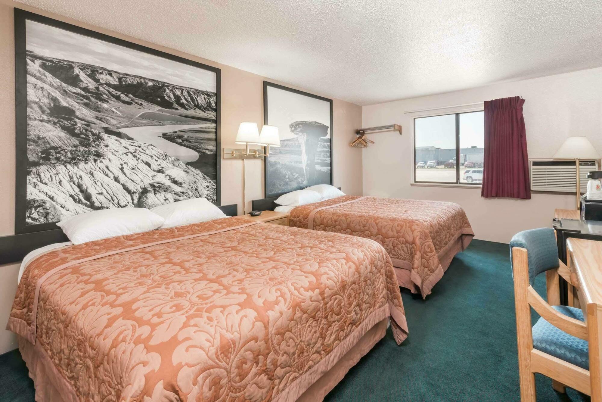 Super 8 By Wyndham Glendive Hotel Buitenkant foto